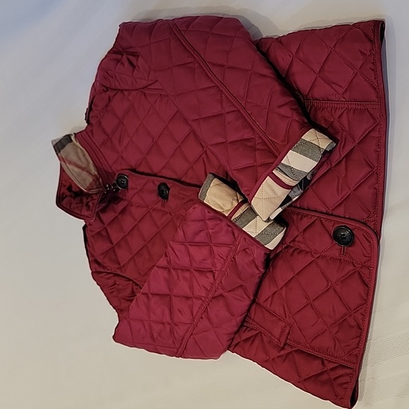 Burberry Girls Quilted Jacket Color: Burgundy Size: 10Year - Picture 2 of 10